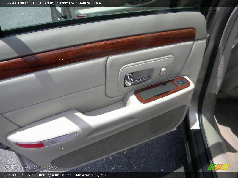 Cashmere / Neutral Shale 1999 Cadillac DeVille Sedan
