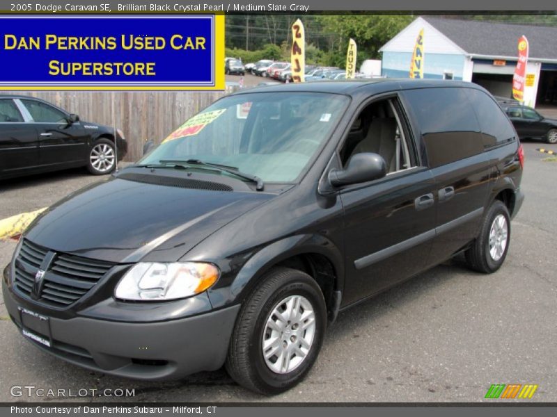 Brilliant Black Crystal Pearl / Medium Slate Gray 2005 Dodge Caravan SE