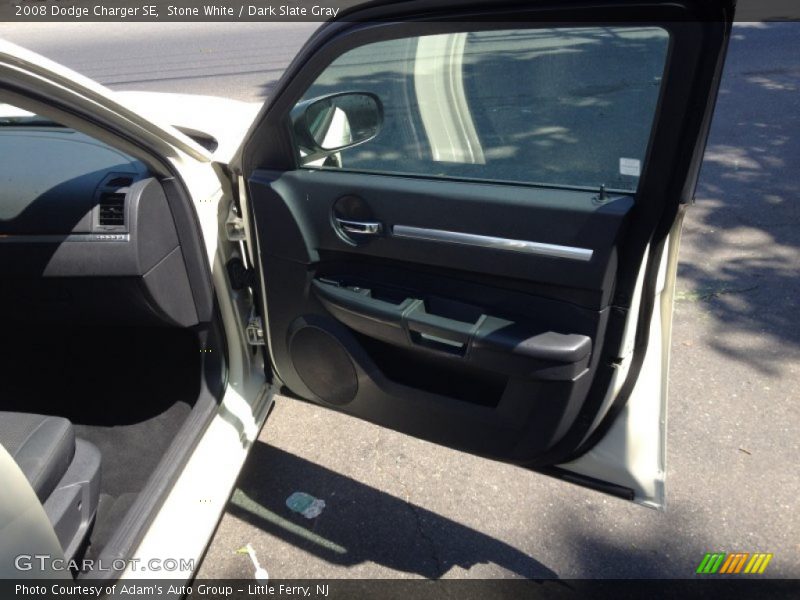 Stone White / Dark Slate Gray 2008 Dodge Charger SE