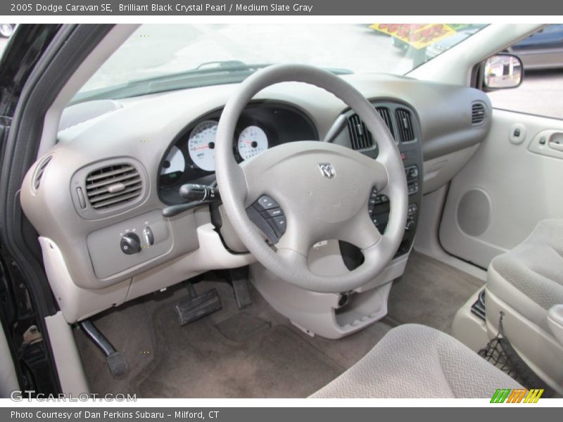Brilliant Black Crystal Pearl / Medium Slate Gray 2005 Dodge Caravan SE