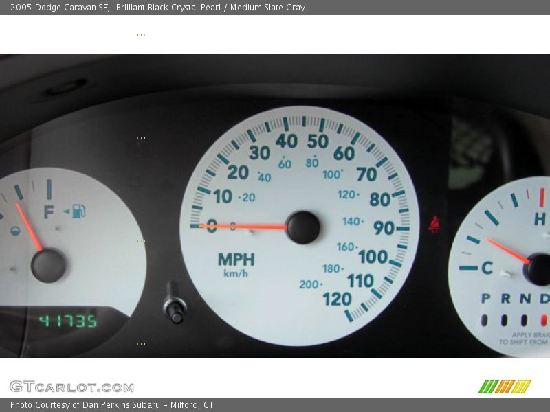 Brilliant Black Crystal Pearl / Medium Slate Gray 2005 Dodge Caravan SE