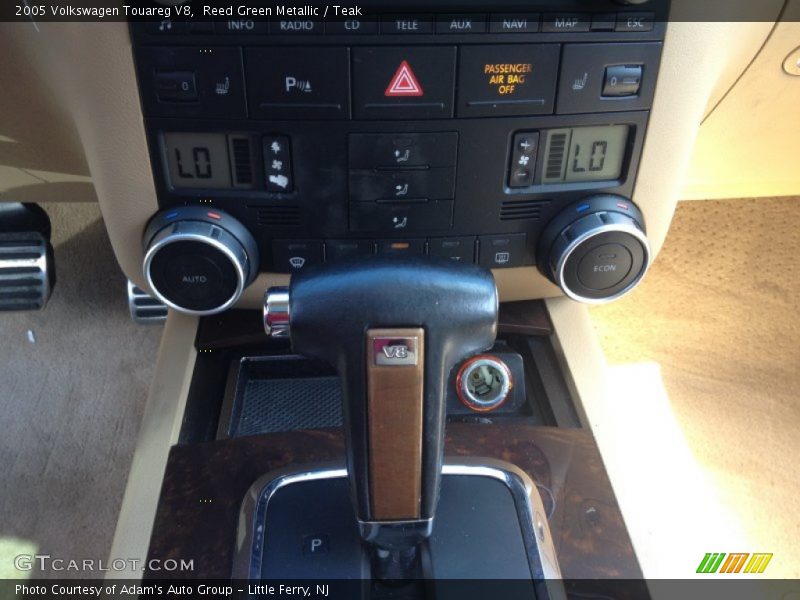 Reed Green Metallic / Teak 2005 Volkswagen Touareg V8
