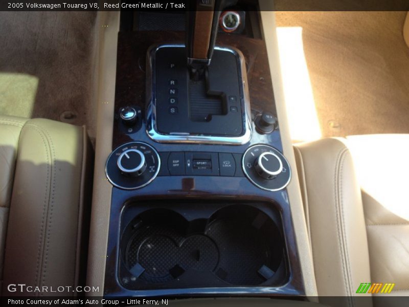Reed Green Metallic / Teak 2005 Volkswagen Touareg V8