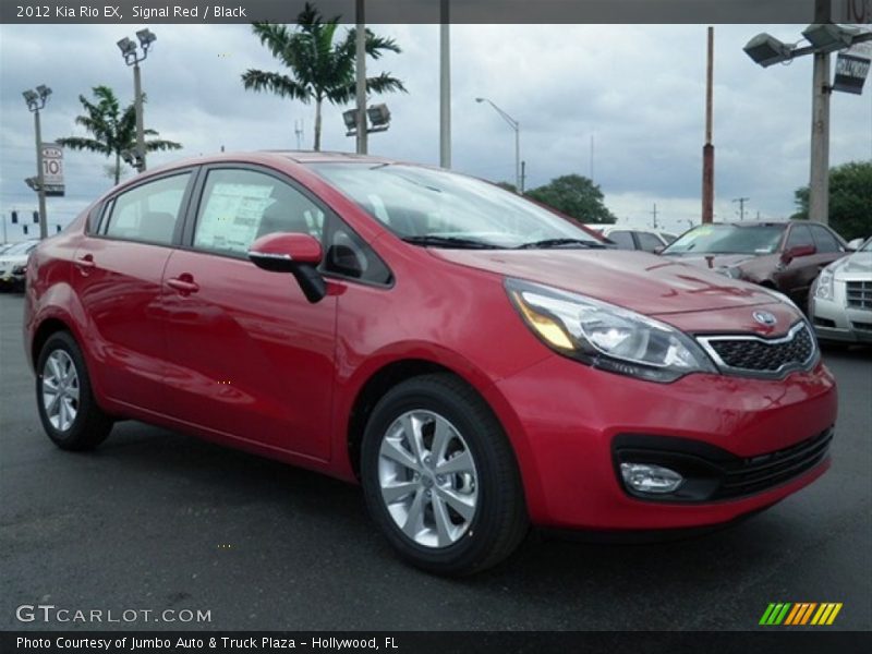 Front 3/4 View of 2012 Rio EX