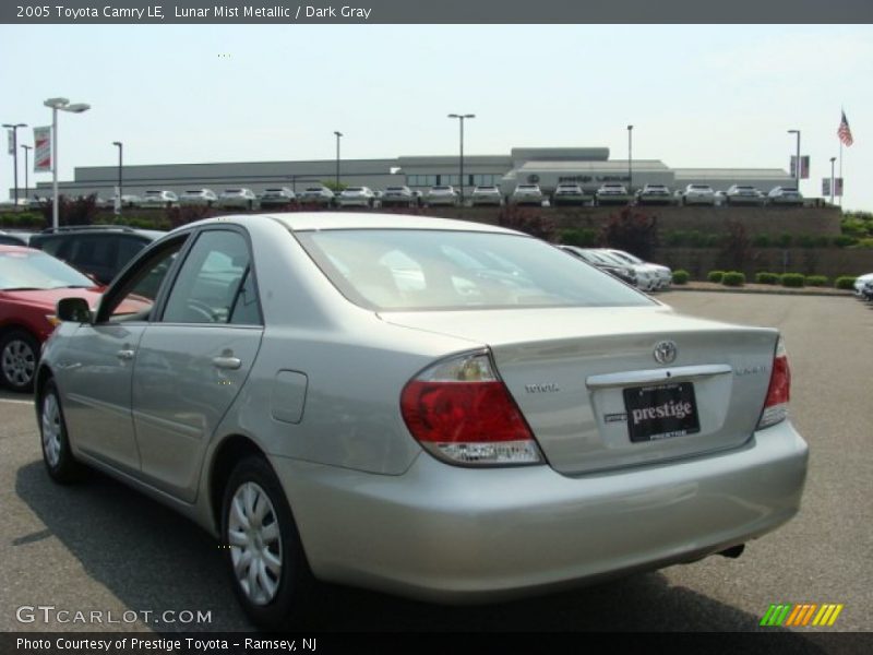 Lunar Mist Metallic / Dark Gray 2005 Toyota Camry LE