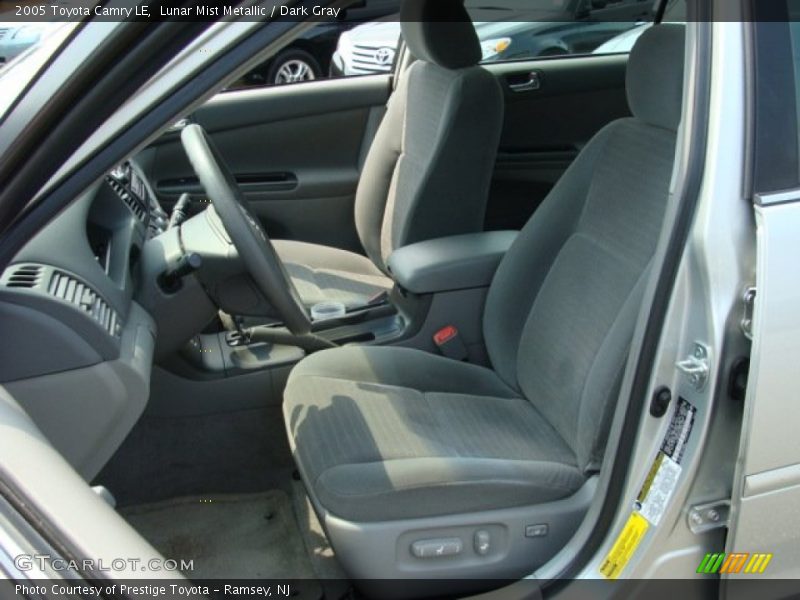 Lunar Mist Metallic / Dark Gray 2005 Toyota Camry LE