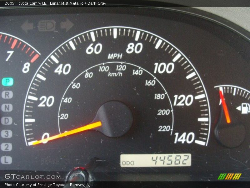 Lunar Mist Metallic / Dark Gray 2005 Toyota Camry LE