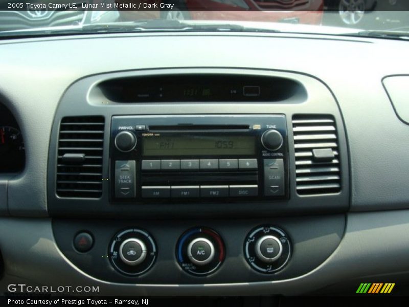 Lunar Mist Metallic / Dark Gray 2005 Toyota Camry LE