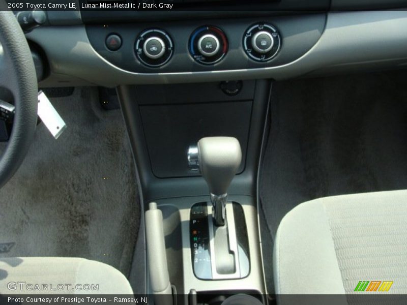 Lunar Mist Metallic / Dark Gray 2005 Toyota Camry LE