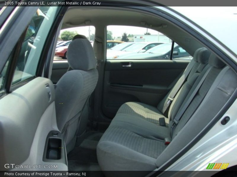 Lunar Mist Metallic / Dark Gray 2005 Toyota Camry LE