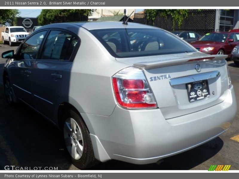 Brilliant Silver Metallic / Charcoal 2011 Nissan Sentra 2.0