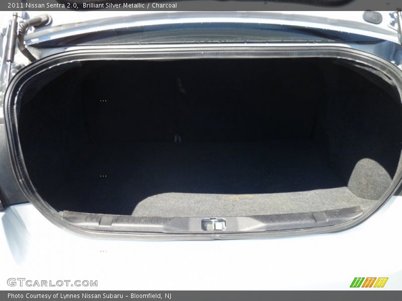 Brilliant Silver Metallic / Charcoal 2011 Nissan Sentra 2.0