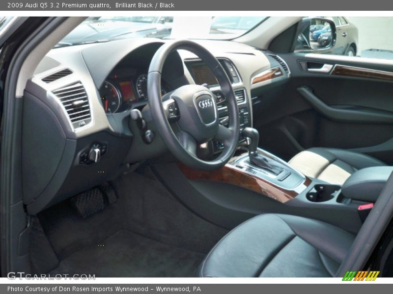 Brilliant Black / Black 2009 Audi Q5 3.2 Premium quattro