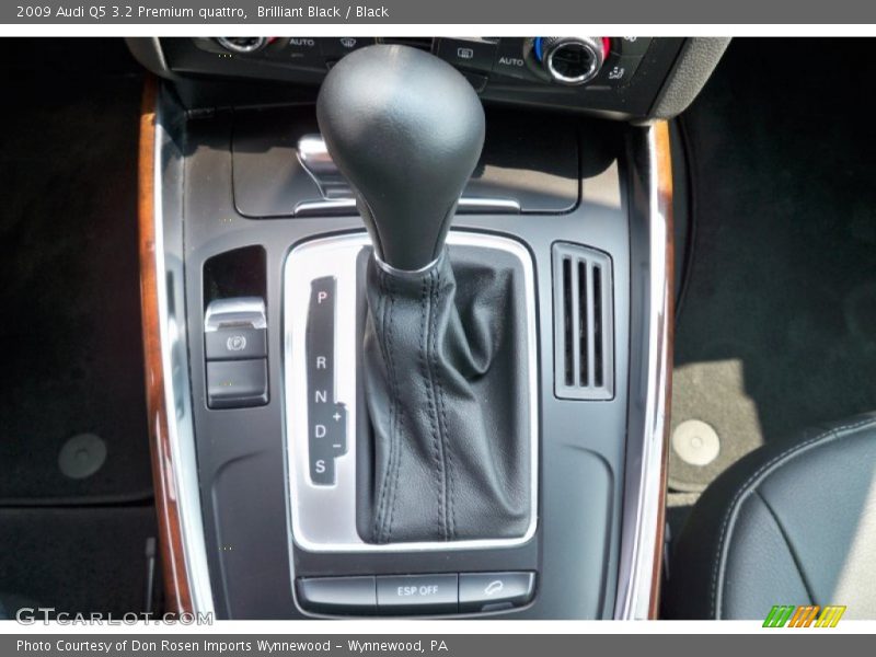 Brilliant Black / Black 2009 Audi Q5 3.2 Premium quattro