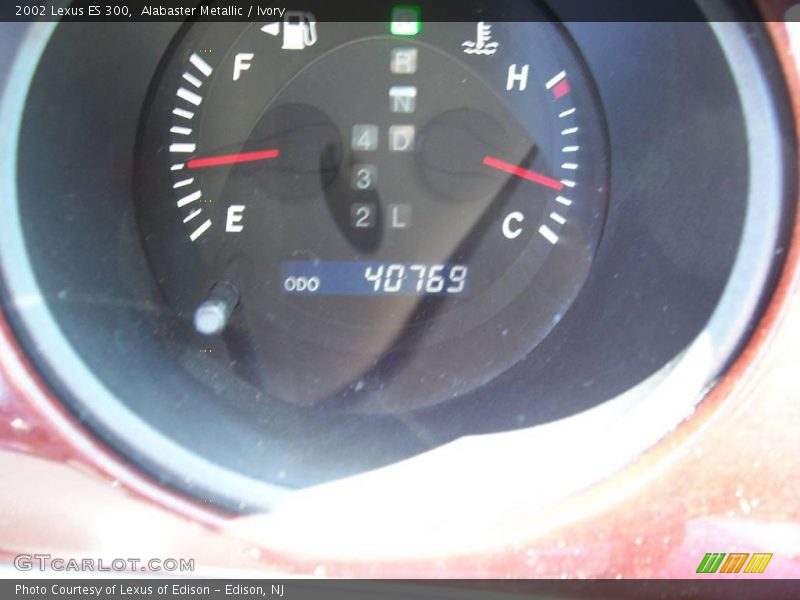 Alabaster Metallic / Ivory 2002 Lexus ES 300