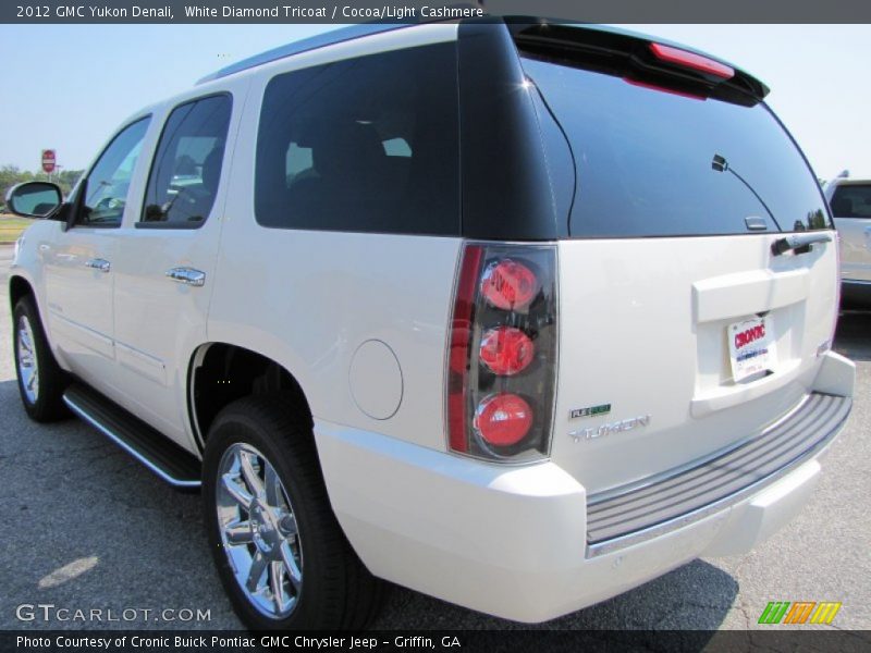 White Diamond Tricoat / Cocoa/Light Cashmere 2012 GMC Yukon Denali