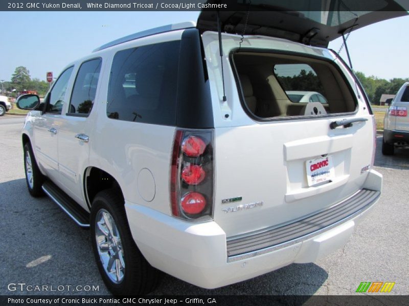 White Diamond Tricoat / Cocoa/Light Cashmere 2012 GMC Yukon Denali