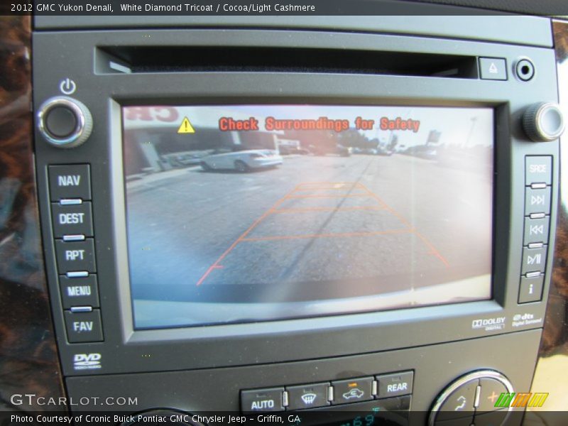 White Diamond Tricoat / Cocoa/Light Cashmere 2012 GMC Yukon Denali