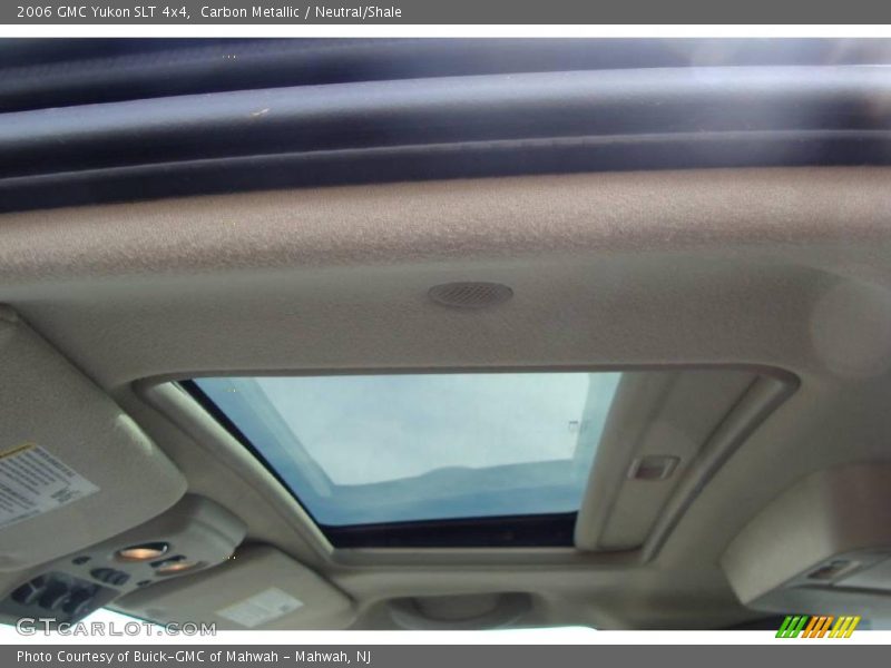 Carbon Metallic / Neutral/Shale 2006 GMC Yukon SLT 4x4