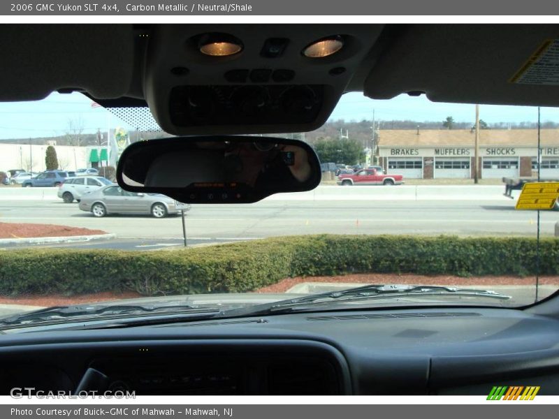 Carbon Metallic / Neutral/Shale 2006 GMC Yukon SLT 4x4