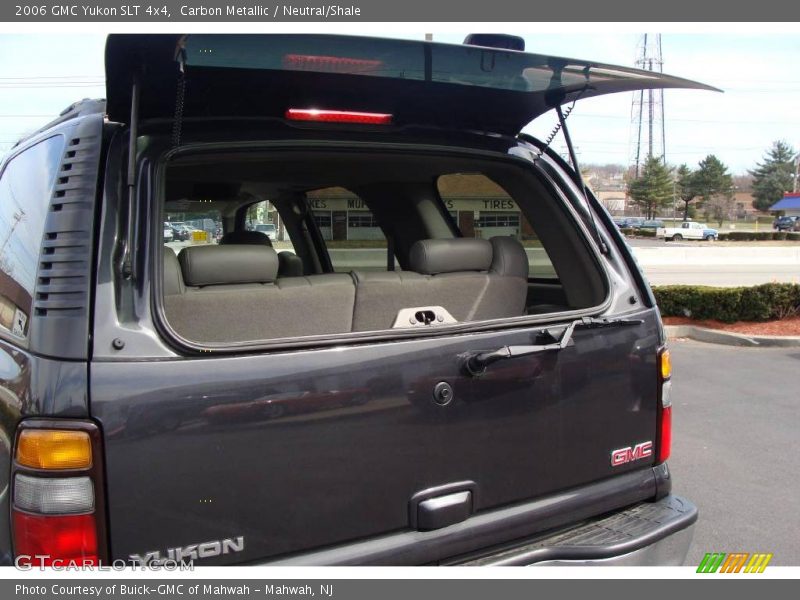 Carbon Metallic / Neutral/Shale 2006 GMC Yukon SLT 4x4