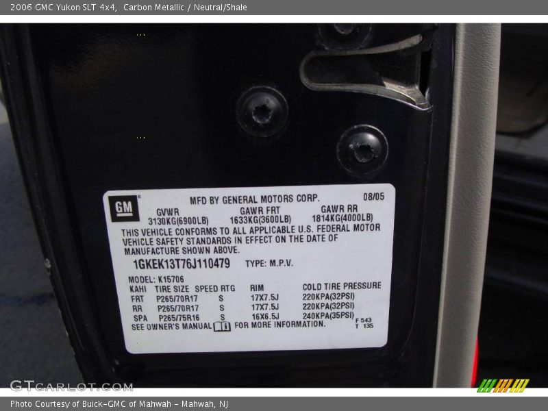 Carbon Metallic / Neutral/Shale 2006 GMC Yukon SLT 4x4