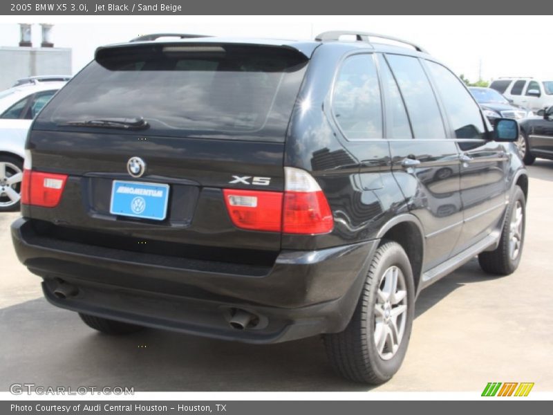 Jet Black / Sand Beige 2005 BMW X5 3.0i
