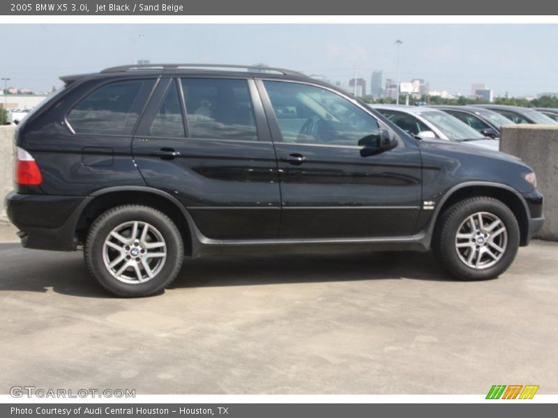 Jet Black / Sand Beige 2005 BMW X5 3.0i