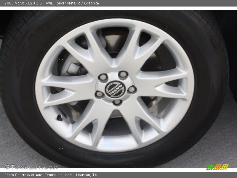 Silver Metallic / Graphite 2005 Volvo XC90 2.5T AWD