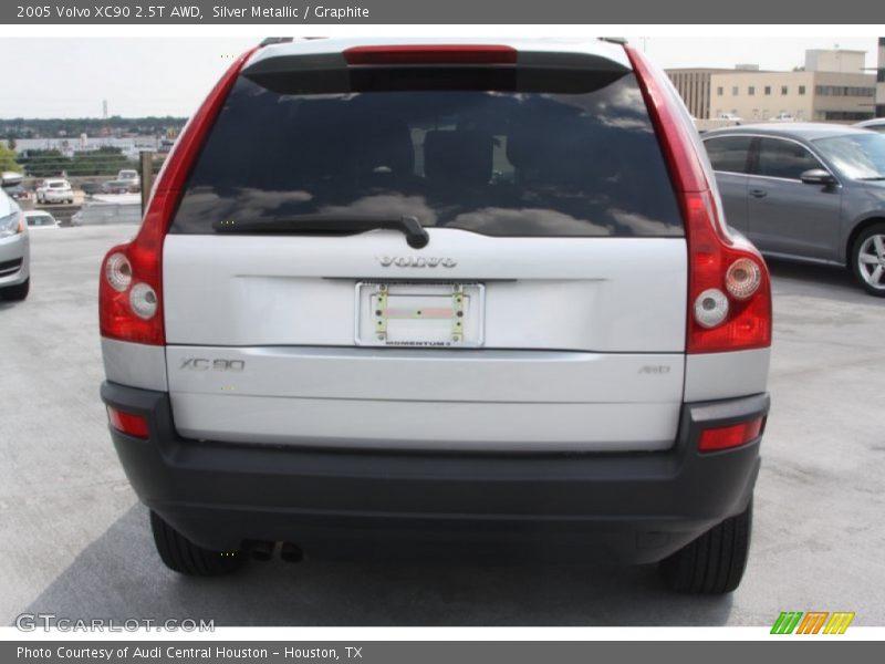 Silver Metallic / Graphite 2005 Volvo XC90 2.5T AWD