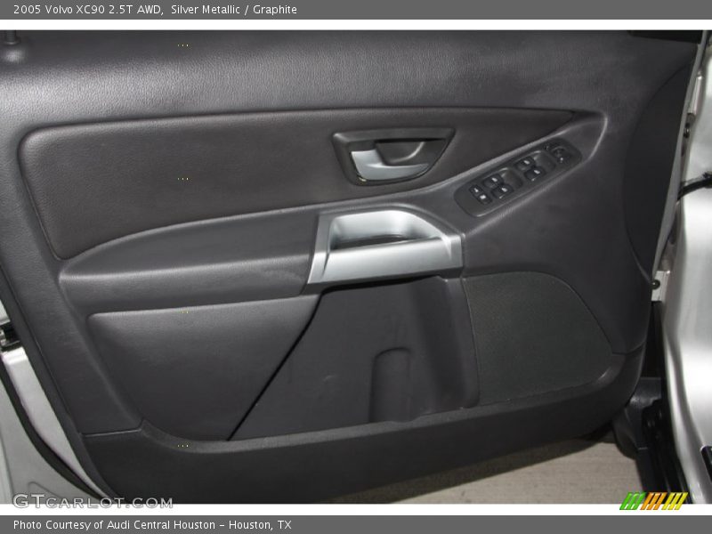 Silver Metallic / Graphite 2005 Volvo XC90 2.5T AWD