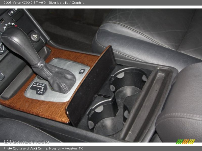 Silver Metallic / Graphite 2005 Volvo XC90 2.5T AWD