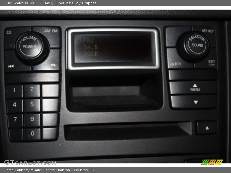 Silver Metallic / Graphite 2005 Volvo XC90 2.5T AWD