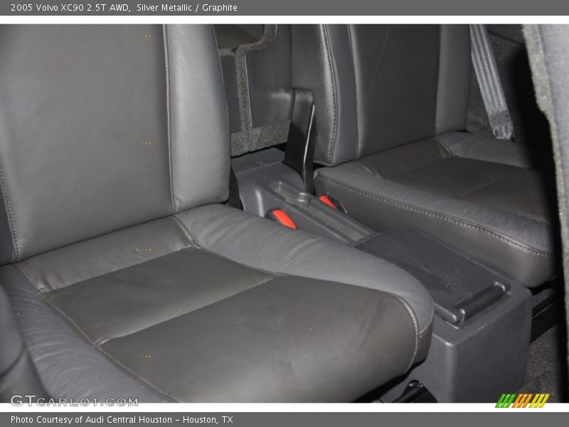 Silver Metallic / Graphite 2005 Volvo XC90 2.5T AWD