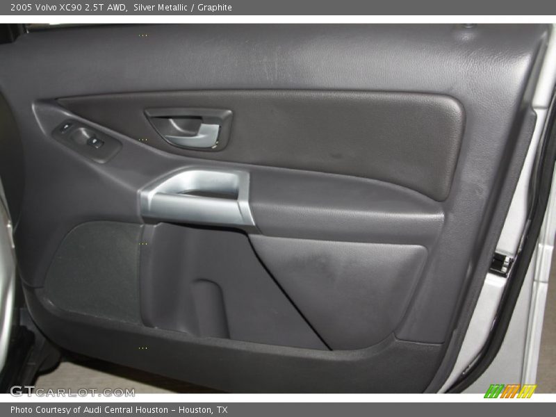Silver Metallic / Graphite 2005 Volvo XC90 2.5T AWD