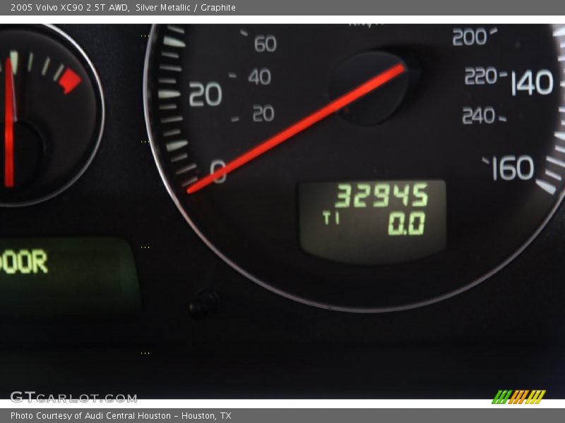 Silver Metallic / Graphite 2005 Volvo XC90 2.5T AWD