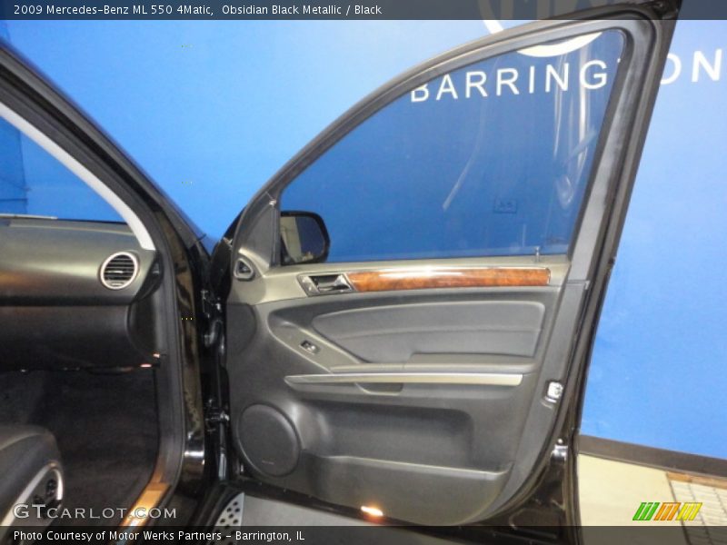 Obsidian Black Metallic / Black 2009 Mercedes-Benz ML 550 4Matic