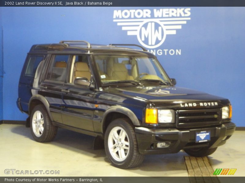 Java Black / Bahama Beige 2002 Land Rover Discovery II SE