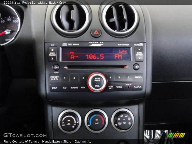 Wicked Black / Gray 2009 Nissan Rogue SL