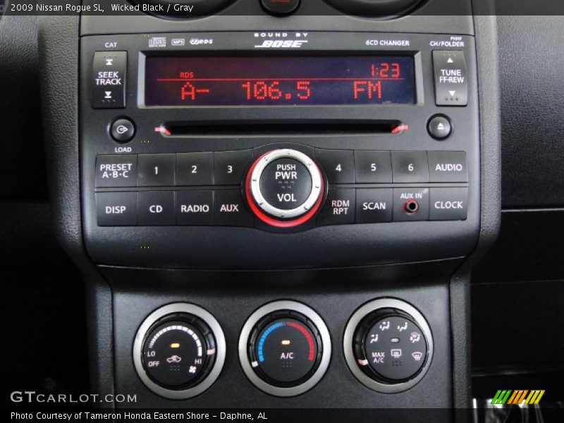 Wicked Black / Gray 2009 Nissan Rogue SL