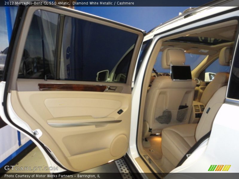 Diamond White Metallic / Cashmere 2012 Mercedes-Benz GL 550 4Matic