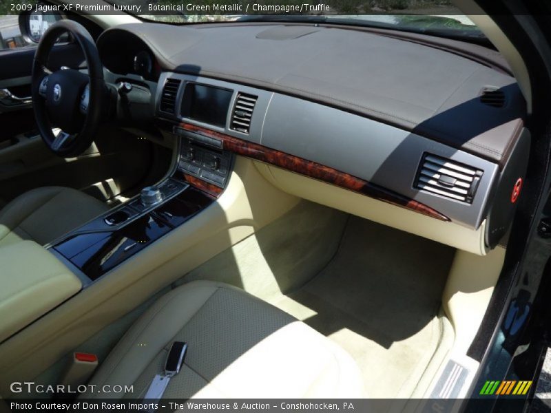 Botanical Green Metallic / Champagne/Truffle 2009 Jaguar XF Premium Luxury