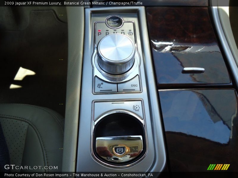 Botanical Green Metallic / Champagne/Truffle 2009 Jaguar XF Premium Luxury