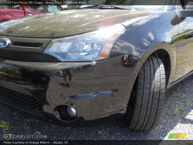 Ebony Black / Charcoal Black 2009 Ford Focus SES Coupe