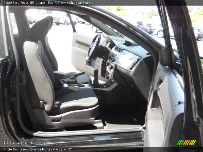 Ebony Black / Charcoal Black 2009 Ford Focus SES Coupe