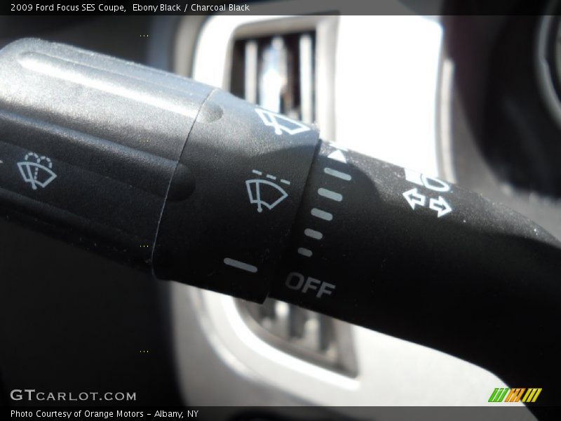 Ebony Black / Charcoal Black 2009 Ford Focus SES Coupe