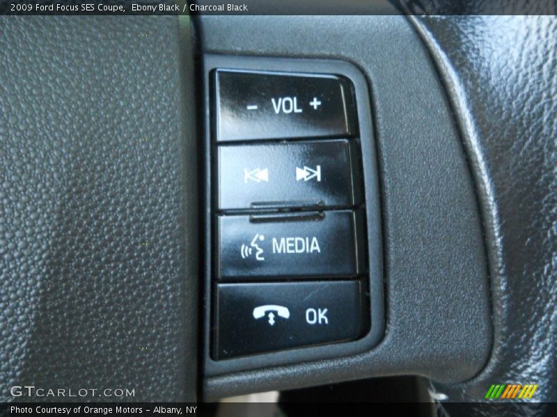 Ebony Black / Charcoal Black 2009 Ford Focus SES Coupe