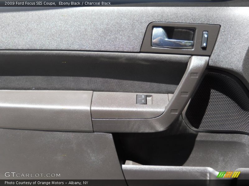 Ebony Black / Charcoal Black 2009 Ford Focus SES Coupe