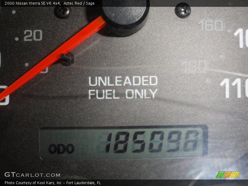 Aztec Red / Sage 2000 Nissan Xterra SE V6 4x4