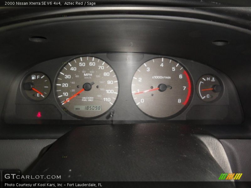  2000 Xterra SE V6 4x4 SE V6 4x4 Gauges